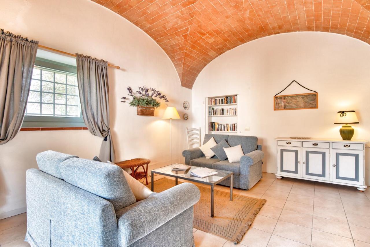 Appartamenti Villa La Fonte Сан-Джиминьяно Экстерьер фото
