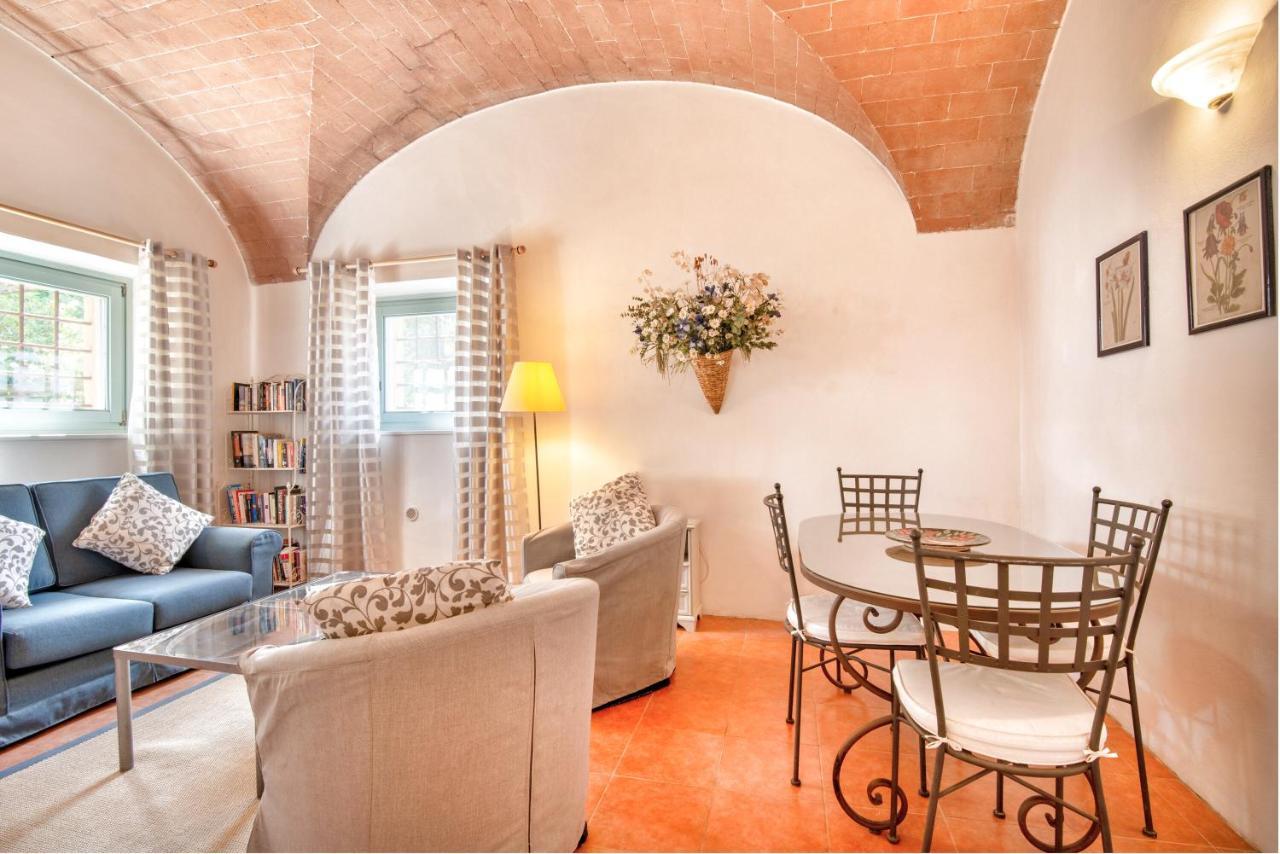 Appartamenti Villa La Fonte Сан-Джиминьяно Экстерьер фото